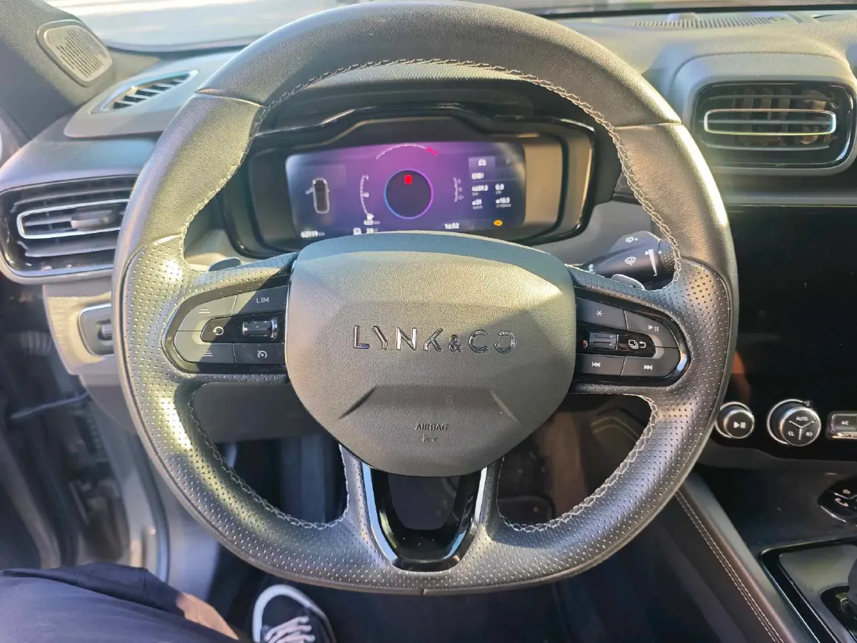 2022 LYNK&CO 03 2.0T 190HP L4 7DCT,autocango,china used car exporter,china ev exporter,chinese used car exporter,chinese used ev exporter