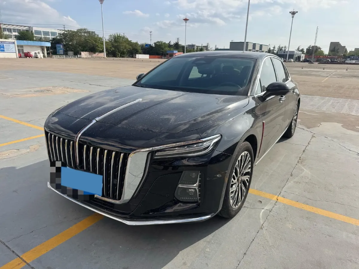 2024 HongQi H5 2.0T 224HP L4 8AT,autocango,china used car exporter,china ev exporter,chinese used car exporter,chinese used ev exporter