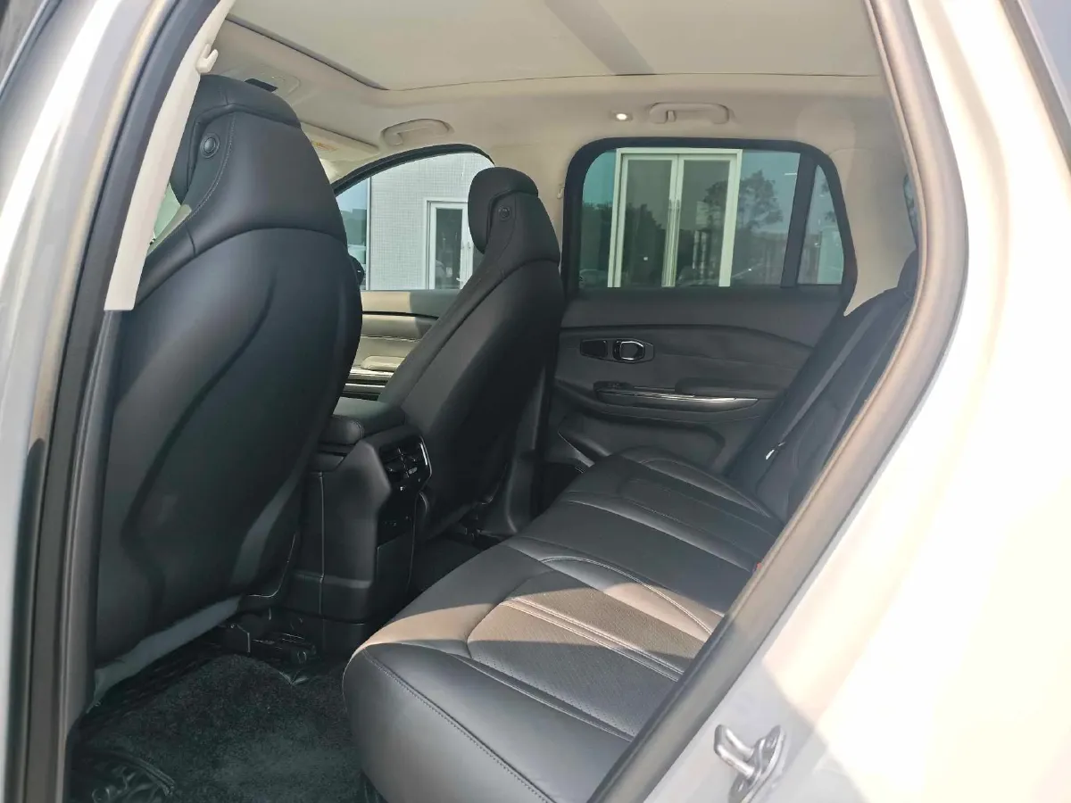 2020 Lexus NX 2.5L 155HP L4 E-CVT Hybrid,autocango,china used car exporter,china ev exporter,chinese used car exporter,chinese used ev exporter