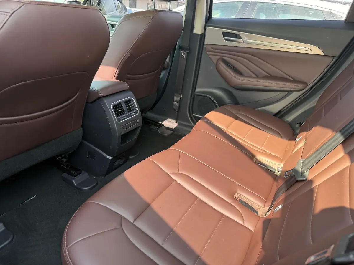 2019 Haval F7 1.5T 169HP L4 7DCT,autocango,china used car exporter,china ev exporter,chinese used car exporter,chinese used ev exporter