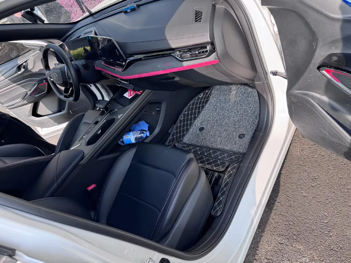 2024 ChangAn X5 PLUS 1.5T 188HP L4 7DCT,autocango,china used car exporter,china ev exporter,chinese used car exporter,chinese used ev exporter