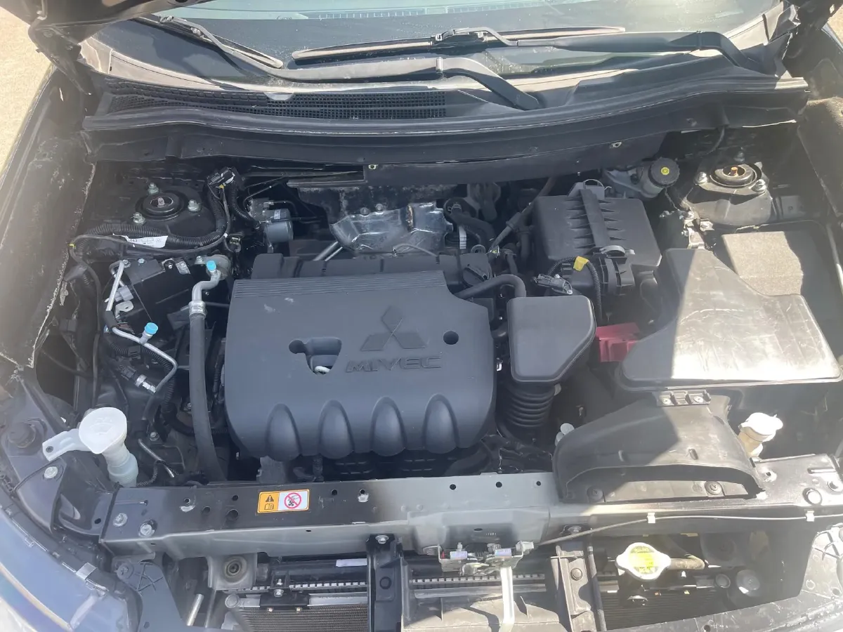 2019 Mitsubishi Outlander 2.0L 166HP L4 CVT,autocango,china used car exporter,china ev exporter,chinese used car exporter,chinese used ev exporter