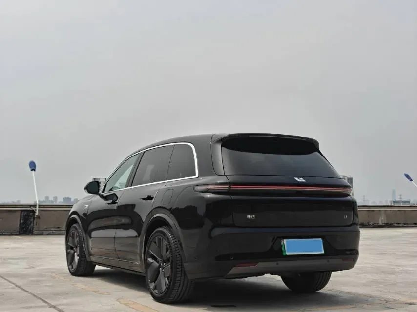 2025 Li L8 Range Extended 154HP REEV,autocango,china used car exporter,china ev exporter,chinese used car exporter,chinese used ev exporter
