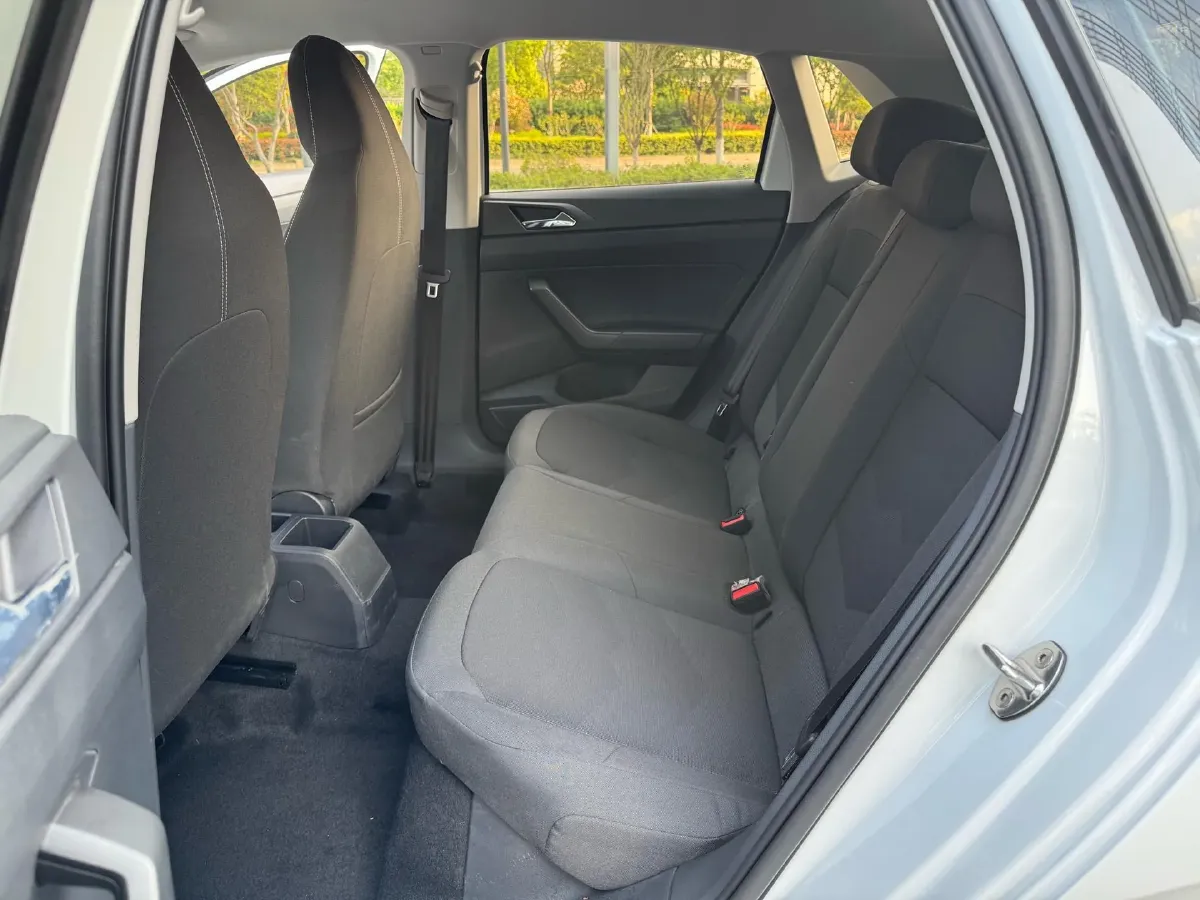 2023 Volkswagen Polo 1.5L 110HP L4 6AT,autocango,china used car exporter,china ev exporter,chinese used car exporter,chinese used ev exporter