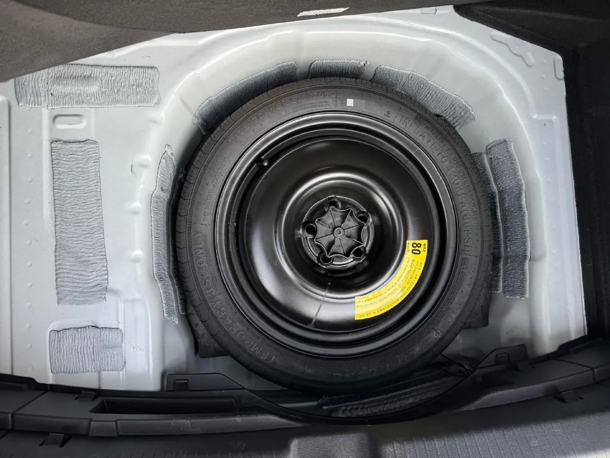 2023 Volkswagen Polo 1.5L 110HP L4 6AT,autocango,china used car exporter,china ev exporter,chinese used car exporter,chinese used ev exporter