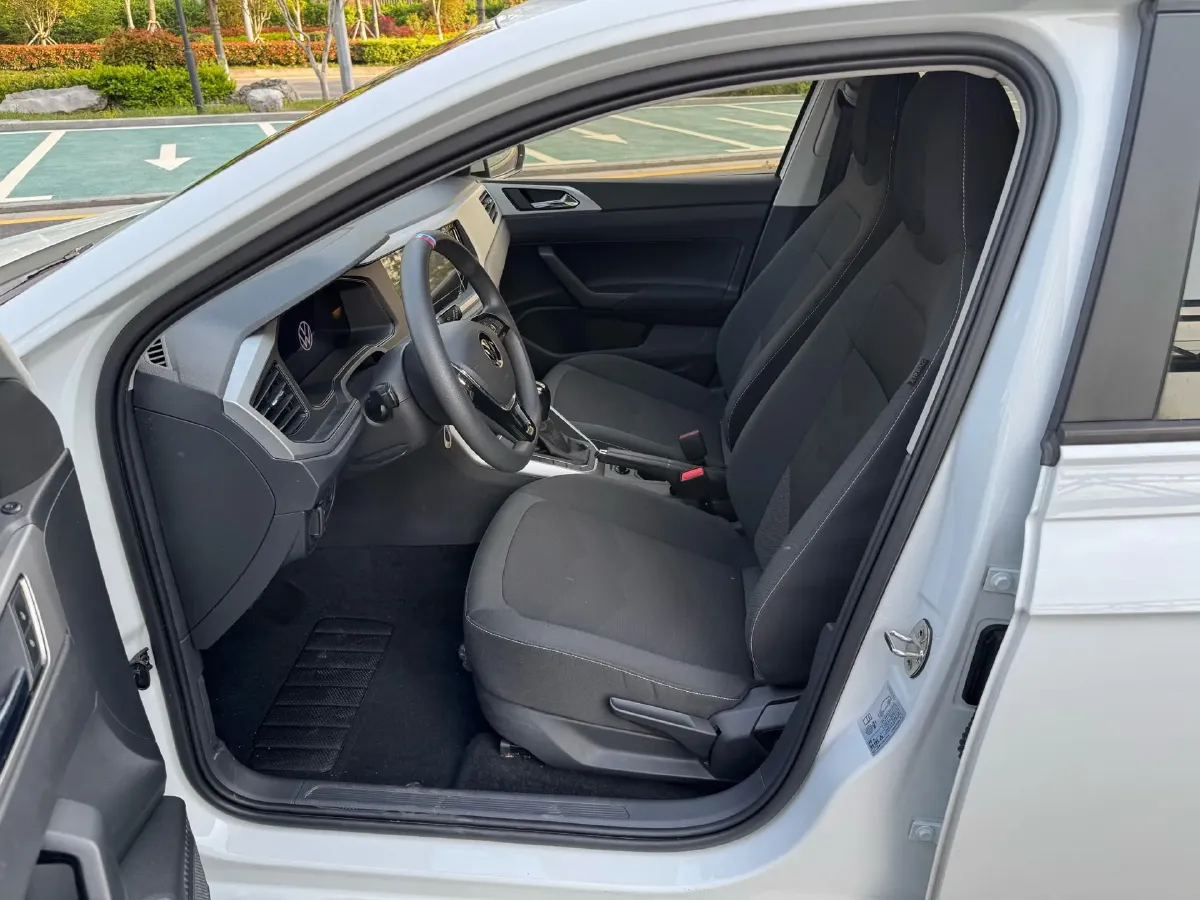 2023 Volkswagen Polo 1.5L 110HP L4 6AT,autocango,china used car exporter,china ev exporter,chinese used car exporter,chinese used ev exporter