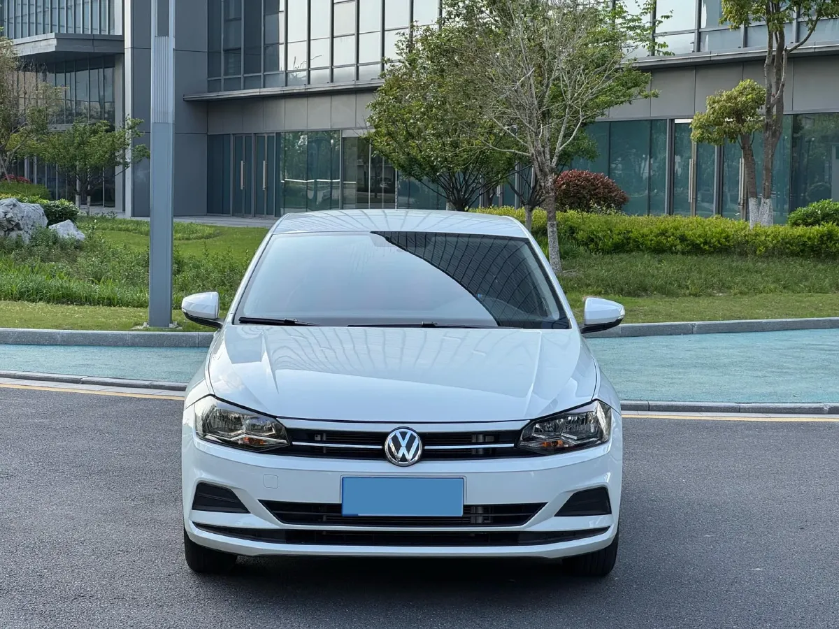 2023 Volkswagen Polo 1.5L 110HP L4 6AT,autocango,china used car exporter,china ev exporter,chinese used car exporter,chinese used ev exporter