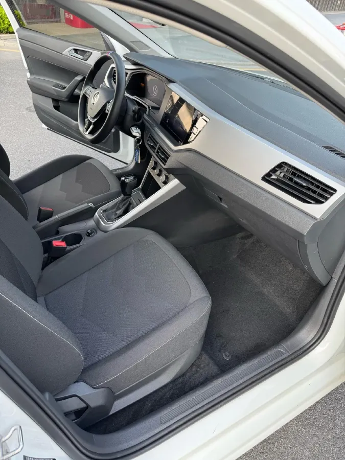 2023 Volkswagen Polo 1.5L 110HP L4 6AT,autocango,china used car exporter,china ev exporter,chinese used car exporter,chinese used ev exporter