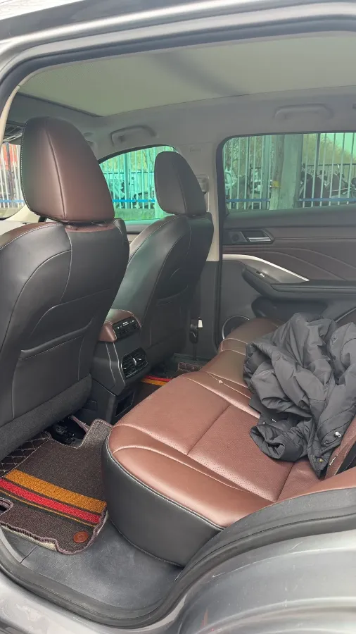 2020 WEY VV6 2.0T 227HP L4 7DCT,autocango,china used car exporter,china ev exporter,chinese used car exporter,chinese used ev exporter