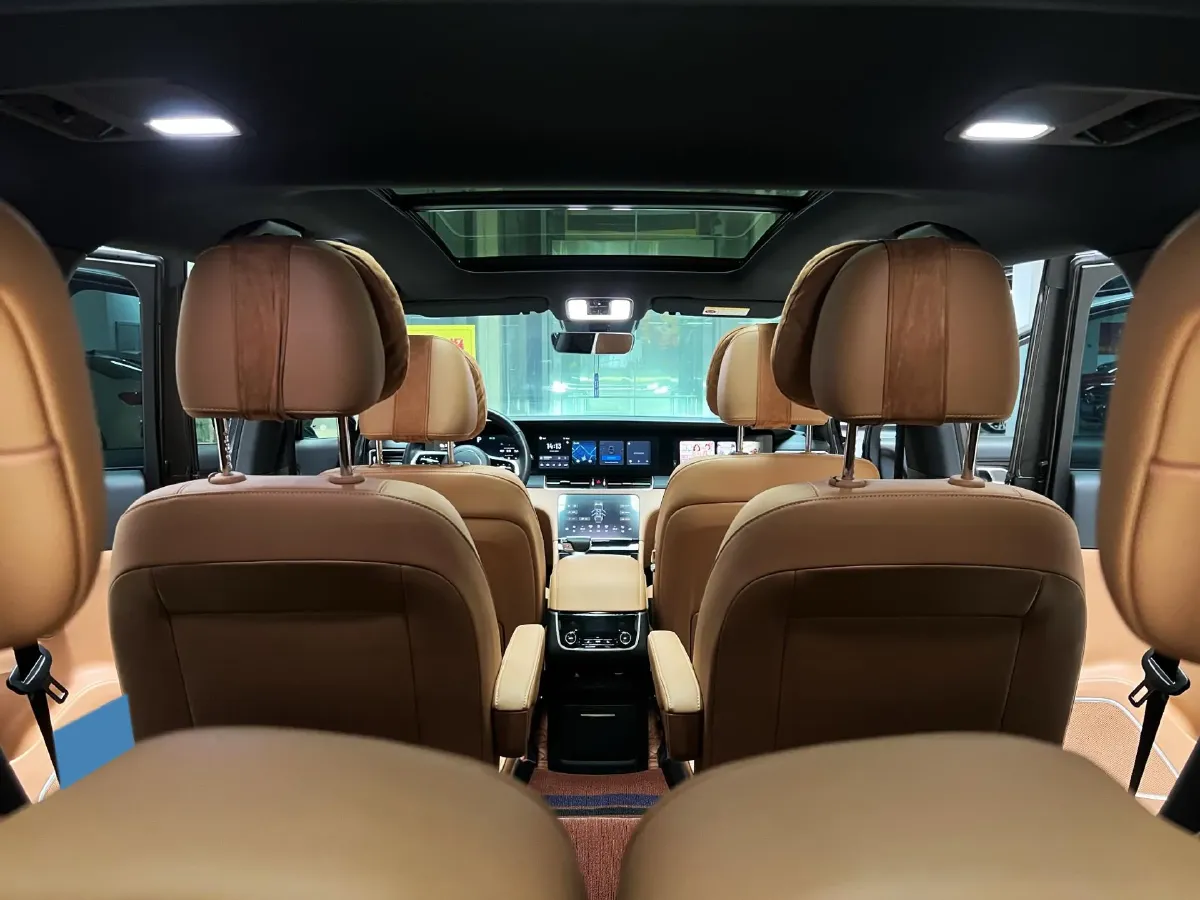 2021 Li ONE Range Extended 131HP REEV 40.5KWH,autocango,china used car exporter,china ev exporter,chinese used car exporter,chinese used ev exporter