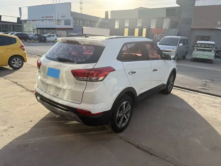2017 Hyundai ix25 1.6L 125HP L4 6AT,autocango,china used car exporter,china ev exporter,chinese used car exporter,chinese used ev exporter