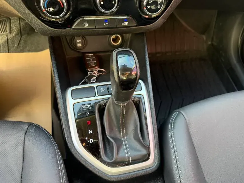 2017 Hyundai ix25 1.6L 125HP L4 6AT,autocango,china used car exporter,china ev exporter,chinese used car exporter,chinese used ev exporter