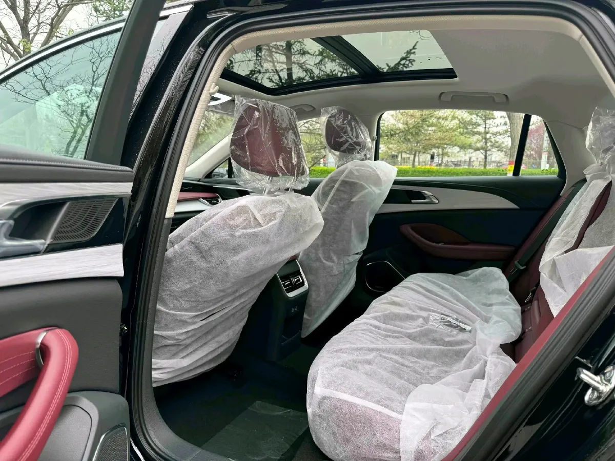 2024 HongQi H5 1.5T 169HP L4 7DCT,autocango,china used car exporter,china ev exporter,chinese used car exporter,chinese used ev exporter