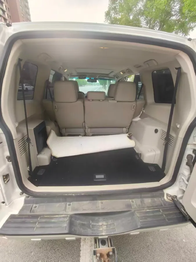 2017 YuTong T7 6.0L 316HP V8 6AT,autocango,china used car exporter,china ev exporter,chinese used car exporter,chinese used ev exporter