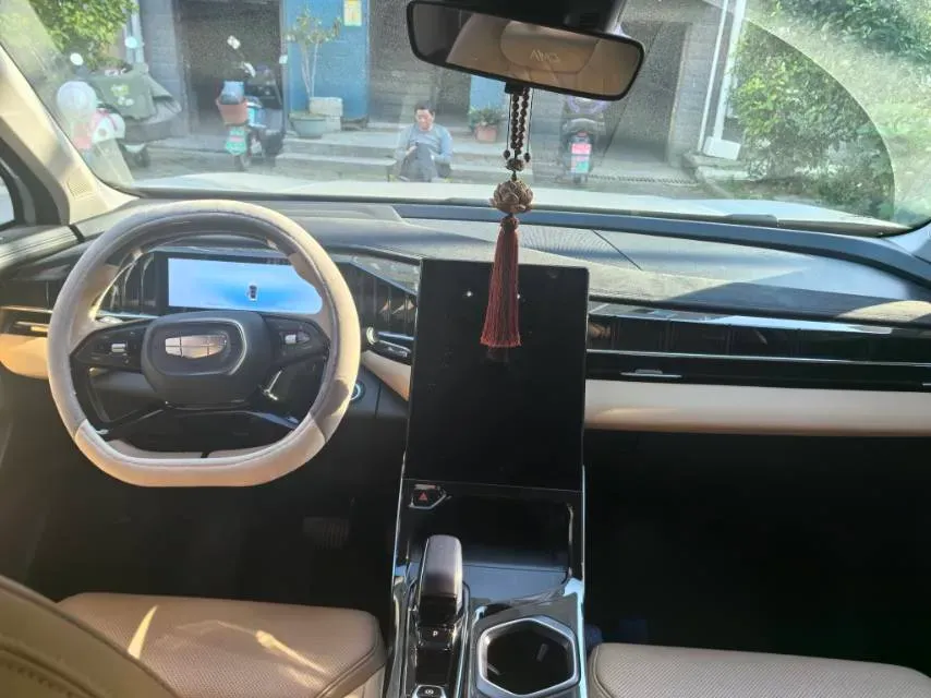 2023 Geely StarRay 1.5T 181HP L4 7DCT,autocango,china used car exporter,china ev exporter,chinese used car exporter,chinese used ev exporter