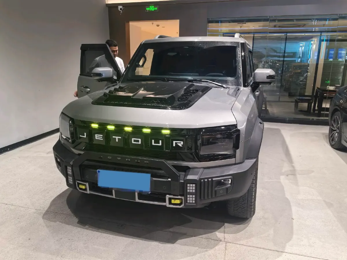 2023 Jetour Traveller 2.0T 254HP L4 7DCT,autocango,china used car exporter,china ev exporter,chinese used car exporter,chinese used ev exporter