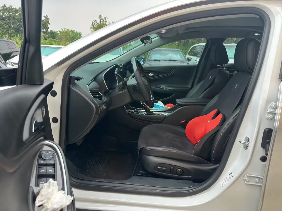 2023 Chevrolet Malibu XL 2.0T 237HP L4 9AT,autocango,china used car exporter,china ev exporter,chinese used car exporter,chinese used ev exporter