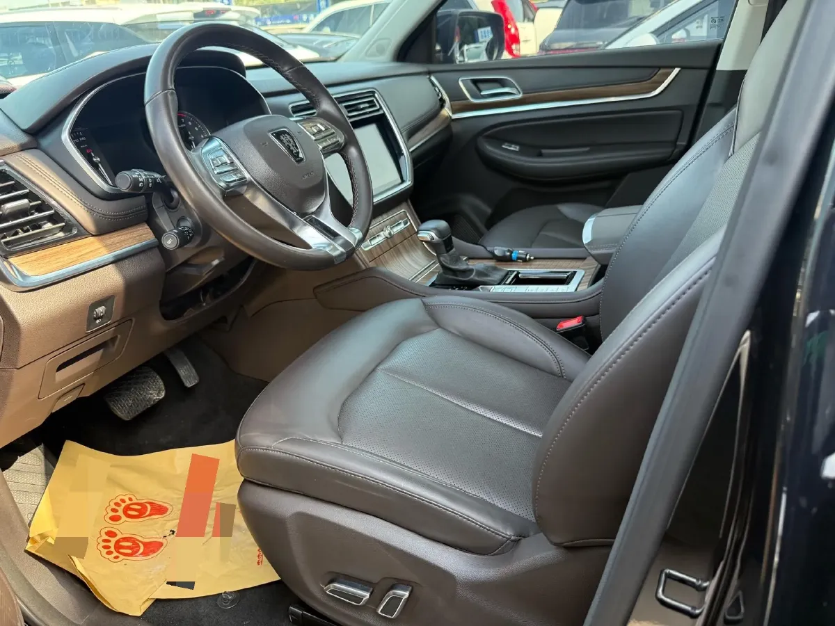 2019 Roewe RX8 2.0T 222HP L4 6AT,autocango,china used car exporter,china ev exporter,chinese used car exporter,chinese used ev exporter