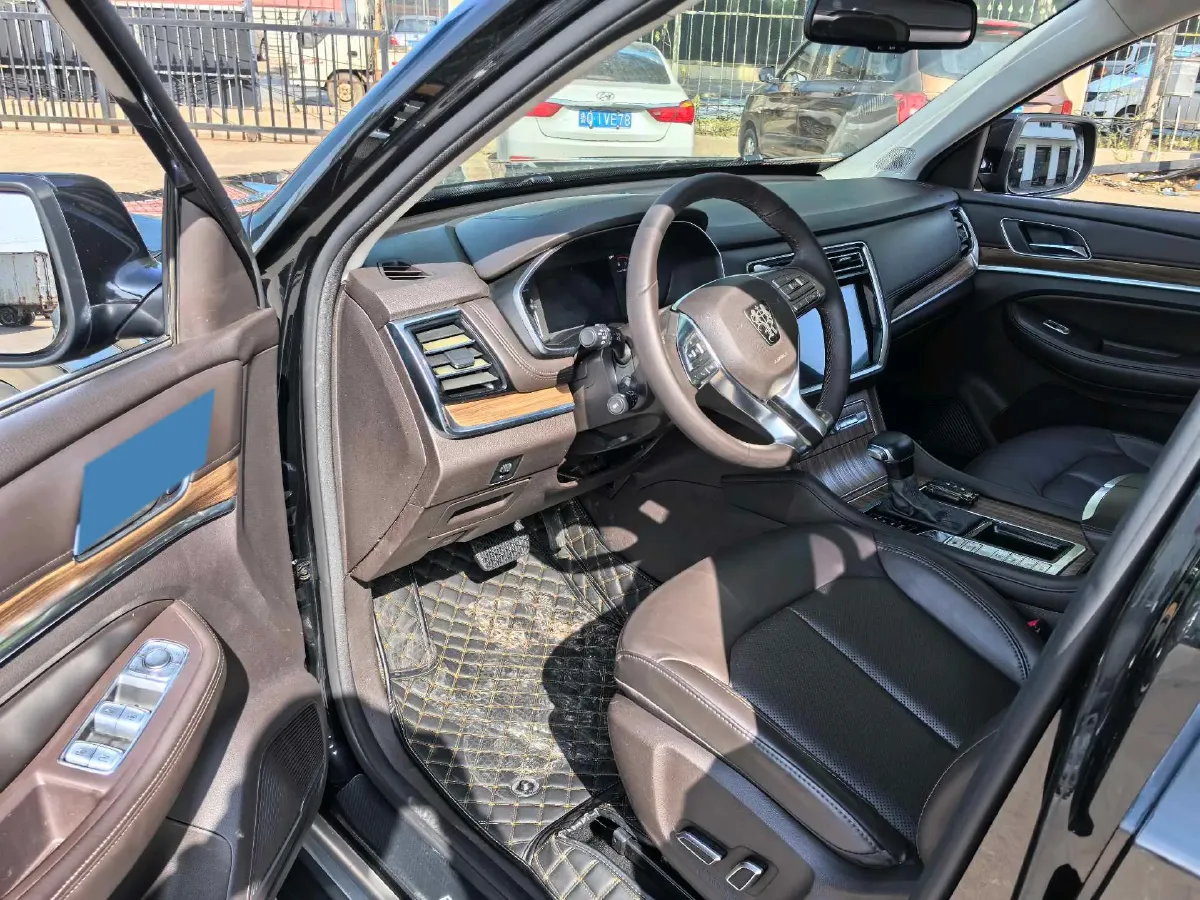 2019 Roewe RX8 2.0T 222HP L4 6AT,autocango,china used car exporter,china ev exporter,chinese used car exporter,chinese used ev exporter