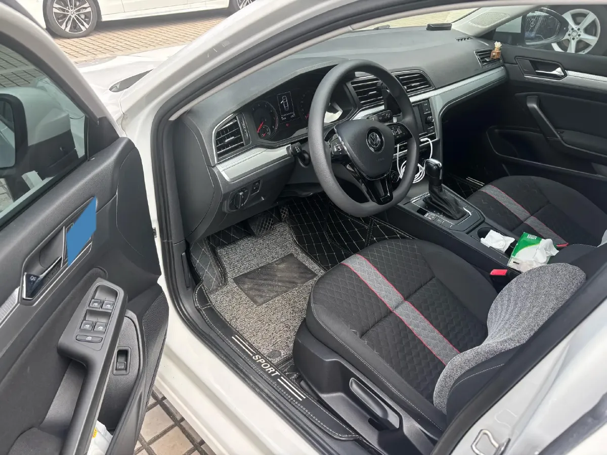 2019 Volkswagen T-Cross 1.4T 150HP L4 7DCT,autocango,china used car exporter,china ev exporter,chinese used car exporter,chinese used ev exporter