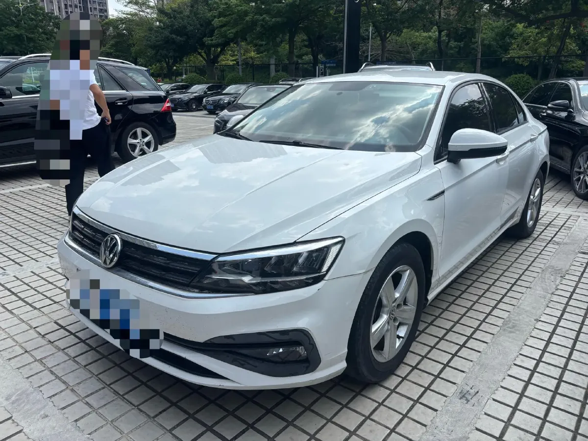 2019 Volkswagen T-Cross 1.4T 150HP L4 7DCT,autocango,china used car exporter,china ev exporter,chinese used car exporter,chinese used ev exporter