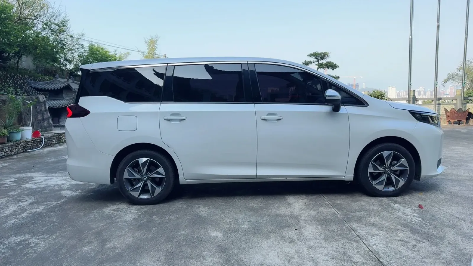 2023 GAC Trumpchi M6 1.5T 177HP L4 7DCT,autocango,china used car exporter,china ev exporter,chinese used car exporter,chinese used ev exporter