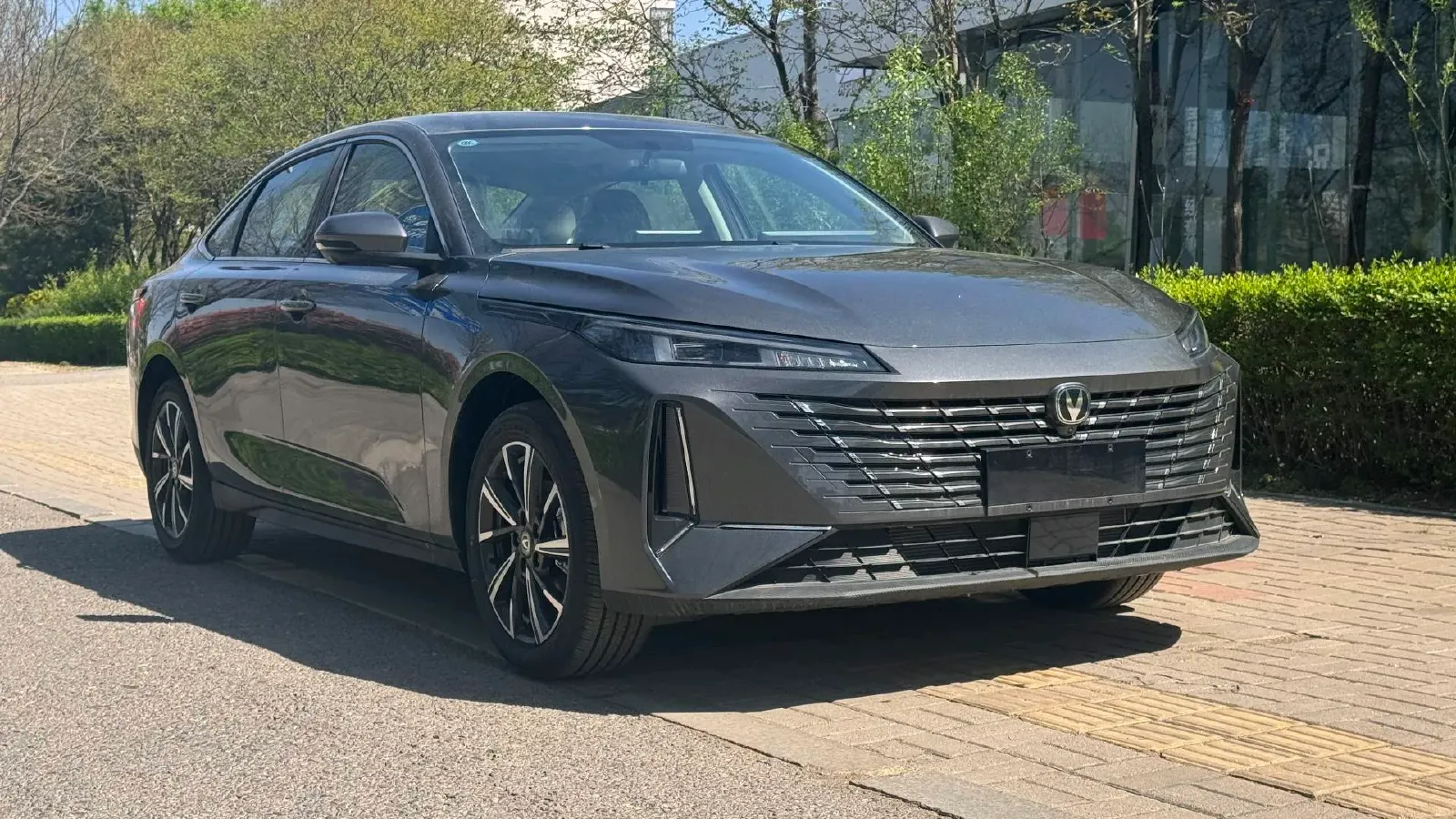 2025 ChangAn Eado 1.5T 192HP L4 7DCT,autocango,china used car exporter,china ev exporter,chinese used car exporter,chinese used ev exporter