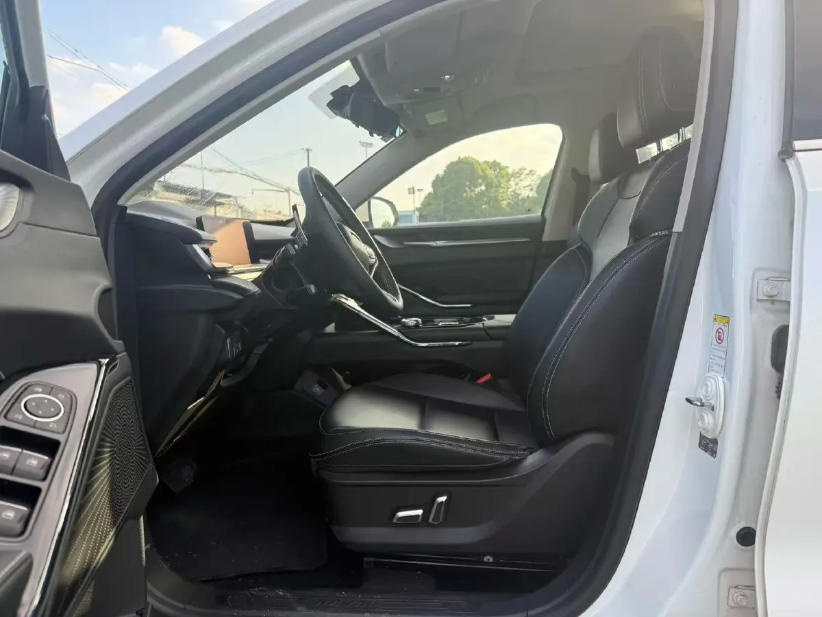 2021 Haval H6 1.5T 169HP L4 7DCT,autocango,china used car exporter,china ev exporter,chinese used car exporter,chinese used ev exporter