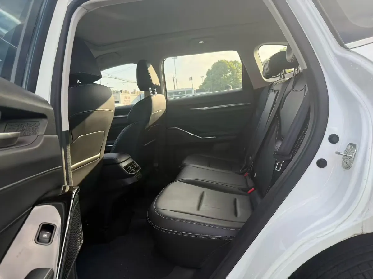 2021 Haval H6 1.5T 169HP L4 7DCT,autocango,china used car exporter,china ev exporter,chinese used car exporter,chinese used ev exporter