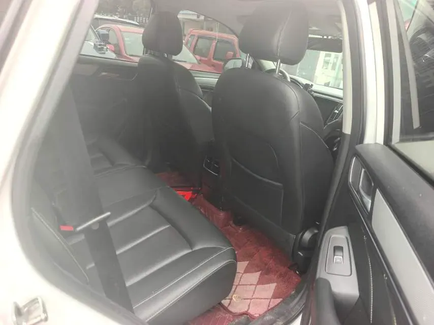 2020 Roewe i6 1.5T 169HP L4 7DCT,autocango,china used car exporter,china ev exporter,chinese used car exporter,chinese used ev exporter