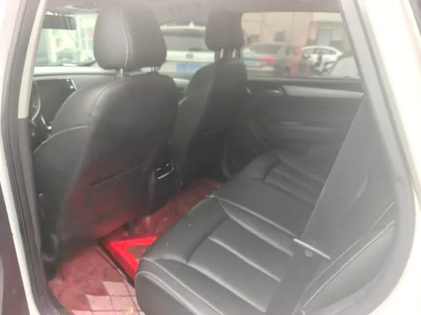 2020 Roewe i6 1.5T 169HP L4 7DCT,autocango,china used car exporter,china ev exporter,chinese used car exporter,chinese used ev exporter