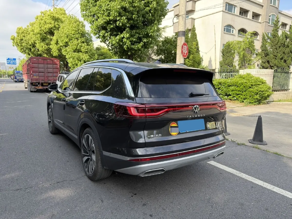 2023 Volkswagen Talagon 2.0T 220HP L4 7DCT,autocango,china used car exporter,china ev exporter,chinese used car exporter,chinese used ev exporter
