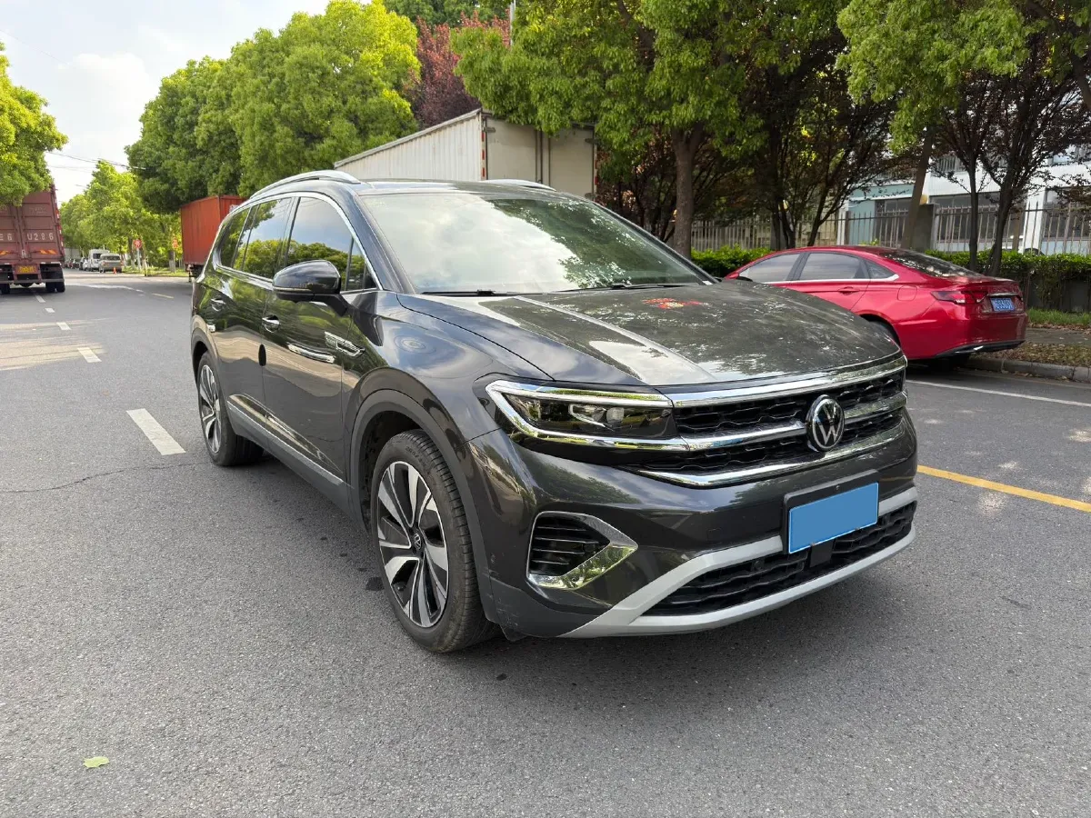 2023 Volkswagen Talagon 2.0T 220HP L4 7DCT,autocango,china used car exporter,china ev exporter,chinese used car exporter,chinese used ev exporter