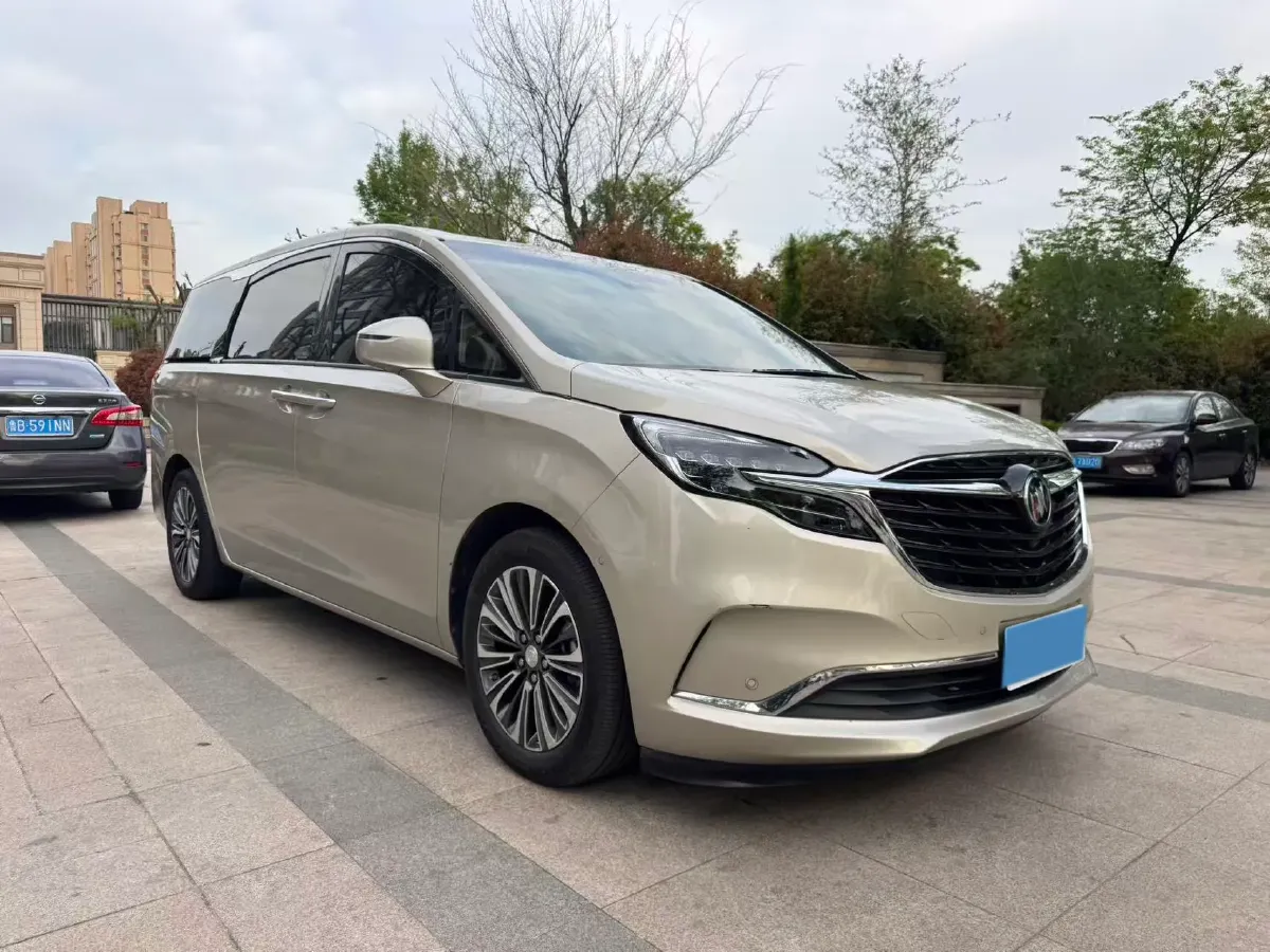 2022 Buick GL8 2.0T 237HP L4 9AT,autocango,china used car exporter,china ev exporter,chinese used car exporter,chinese used ev exporter