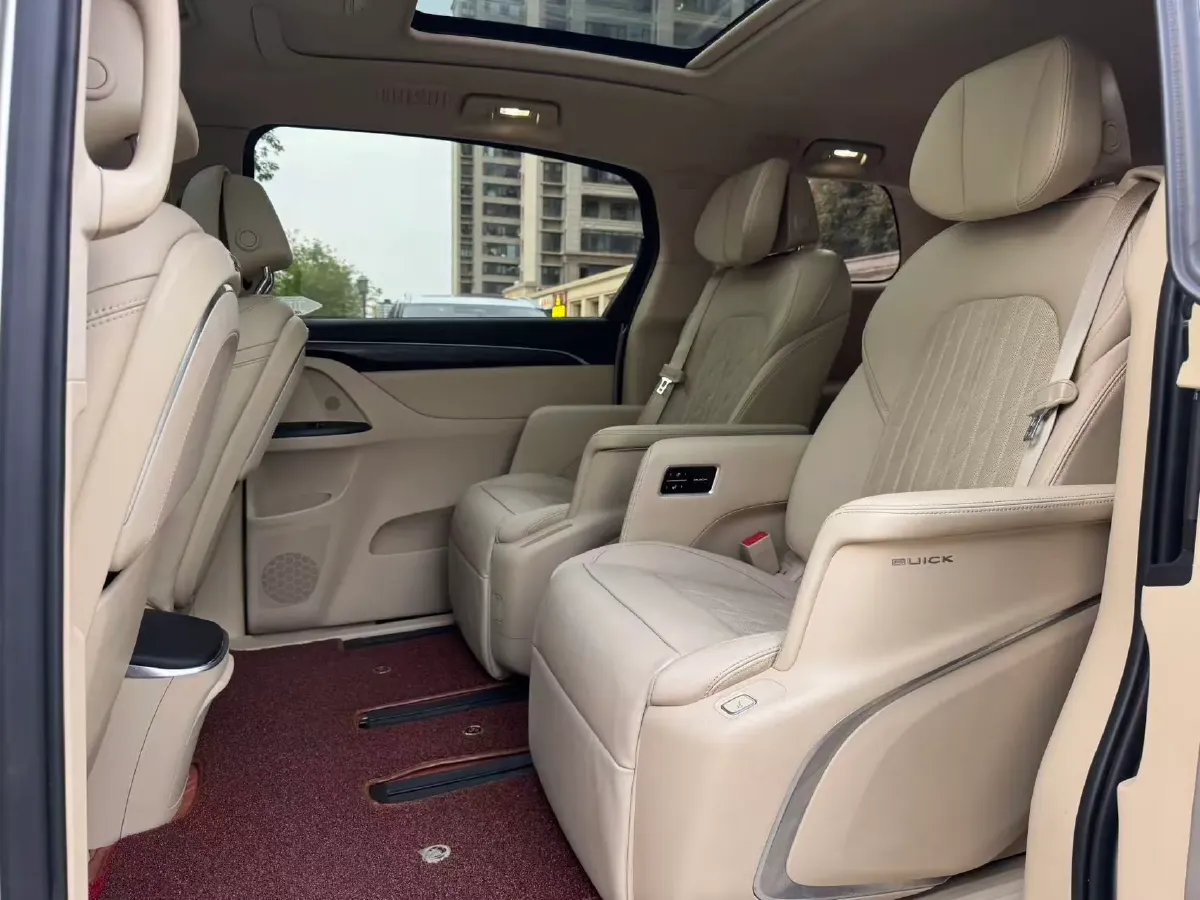 2022 Buick GL8 2.0T 237HP L4 9AT,autocango,china used car exporter,china ev exporter,chinese used car exporter,chinese used ev exporter