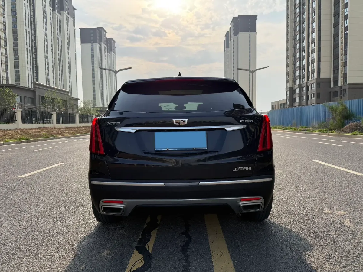 2020 Cadillac XT5 2.0T 237HP L4 9AT,autocango,china used car exporter,china ev exporter,chinese used car exporter,chinese used ev exporter