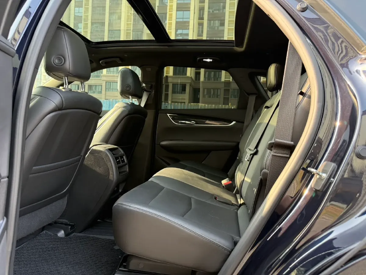 2020 Cadillac XT5 2.0T 237HP L4 9AT,autocango,china used car exporter,china ev exporter,chinese used car exporter,chinese used ev exporter