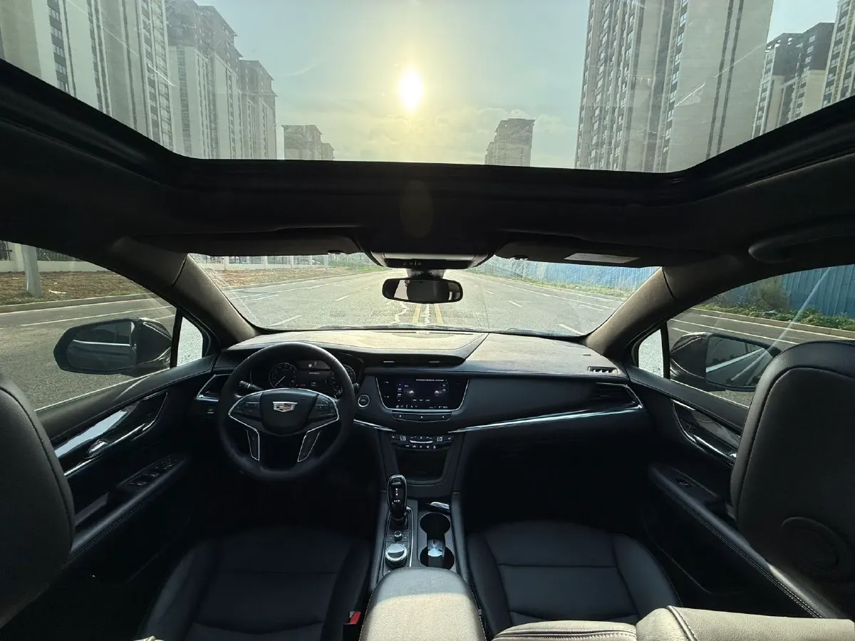 2020 Cadillac XT5 2.0T 237HP L4 9AT,autocango,china used car exporter,china ev exporter,chinese used car exporter,chinese used ev exporter