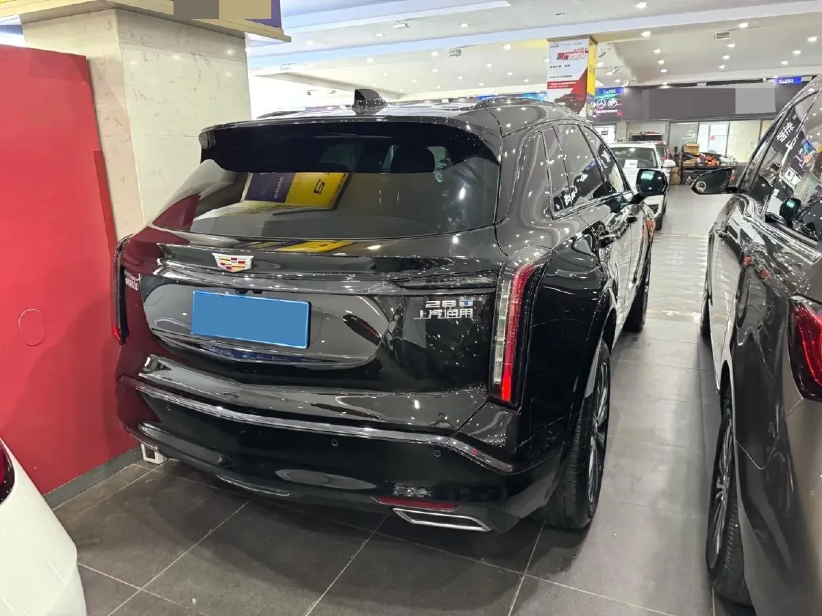 2025 Cadillac XT5 2.0T 237HP L4 9AT,autocango,china used car exporter,china ev exporter,chinese used car exporter,chinese used ev exporter