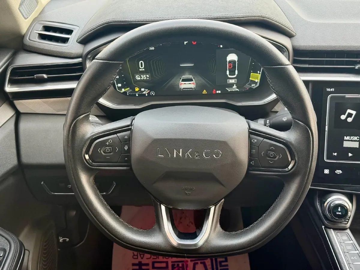 2021 LYNK&CO 01 2.0T 218HP L4 8AT,autocango,china used car exporter,china ev exporter,chinese used car exporter,chinese used ev exporter