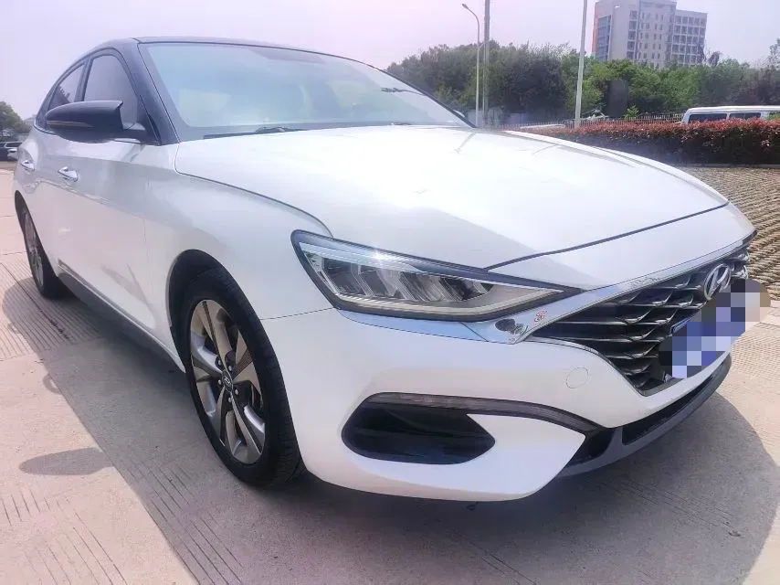 2019 Hyundai La Festa 1.6T 190HP L4 7DCT,autocango,china used car exporter,china ev exporter,chinese used car exporter,chinese used ev exporter