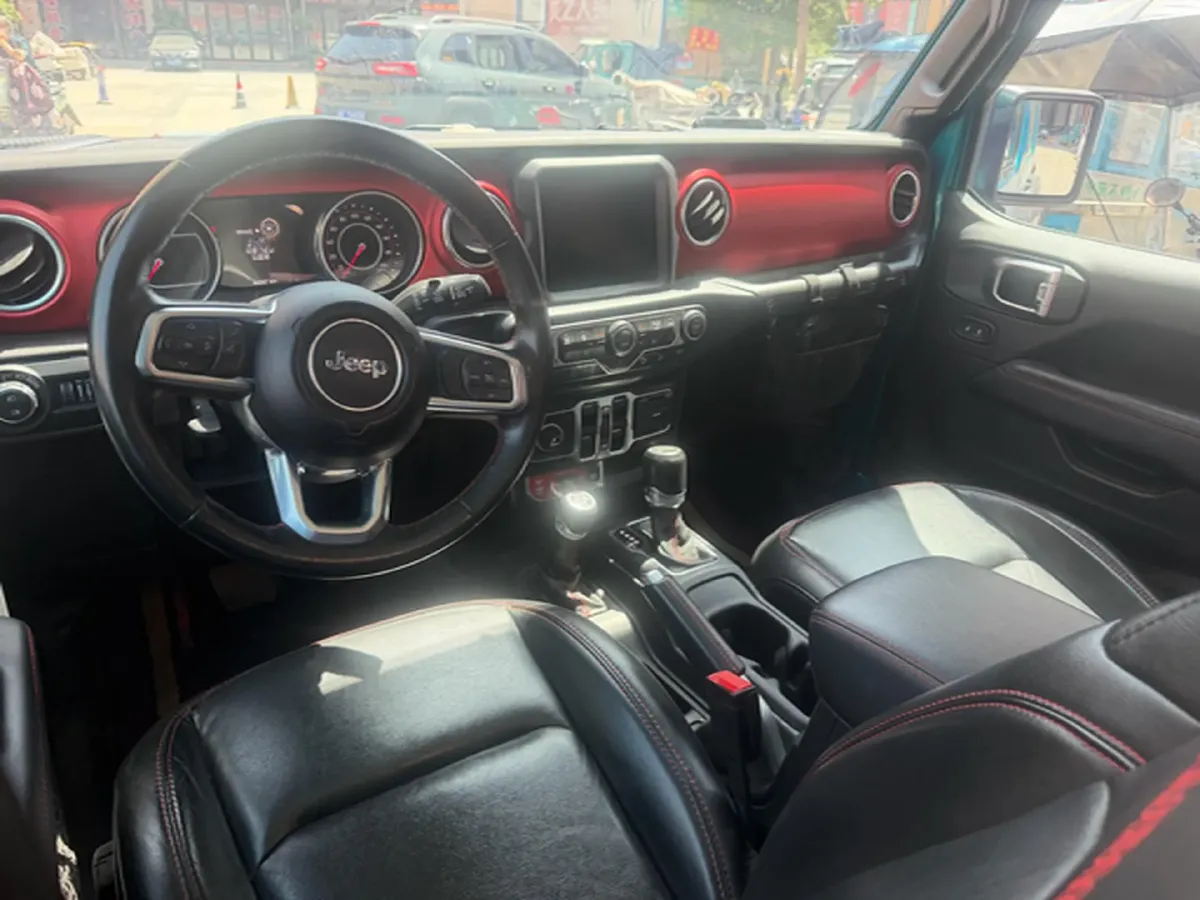 2019 Jeep Wrangler 2.0T 266HP L4 8AT,autocango,china used car exporter,china ev exporter,chinese used car exporter,chinese used ev exporter