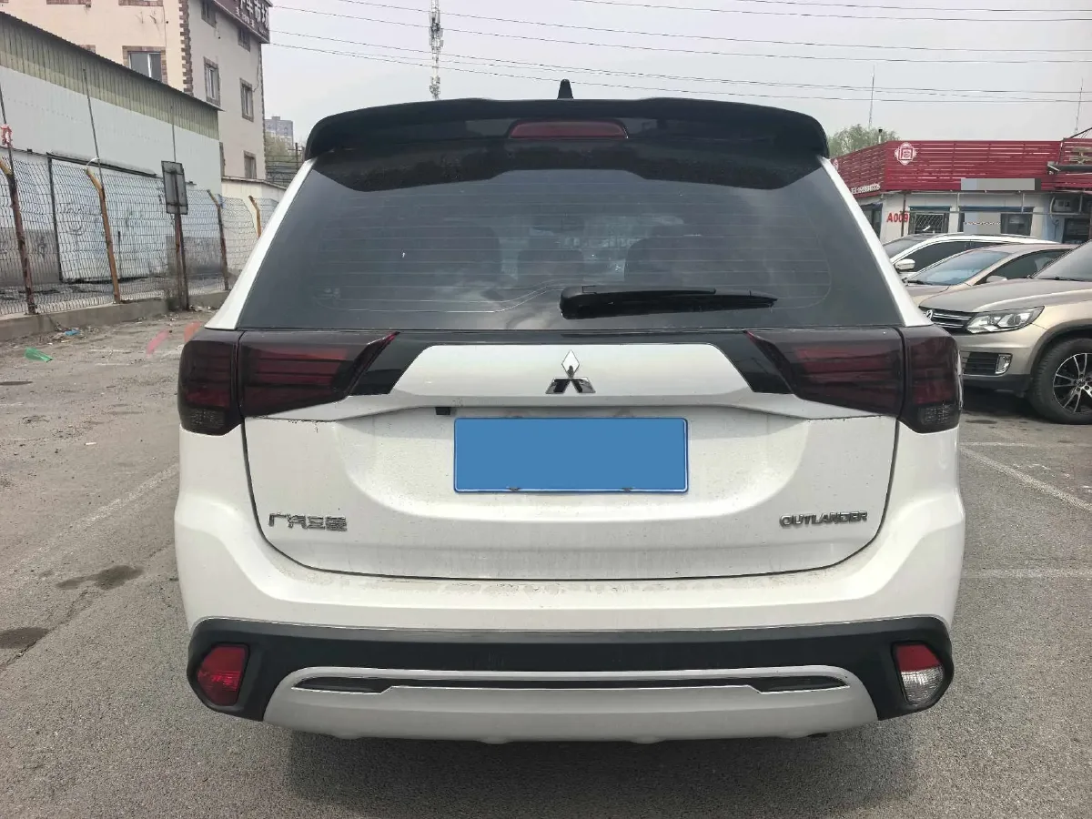 2019 Mitsubishi Outlander 2.0L 166HP L4 CVT,autocango,china used car exporter,china ev exporter,chinese used car exporter,chinese used ev exporter