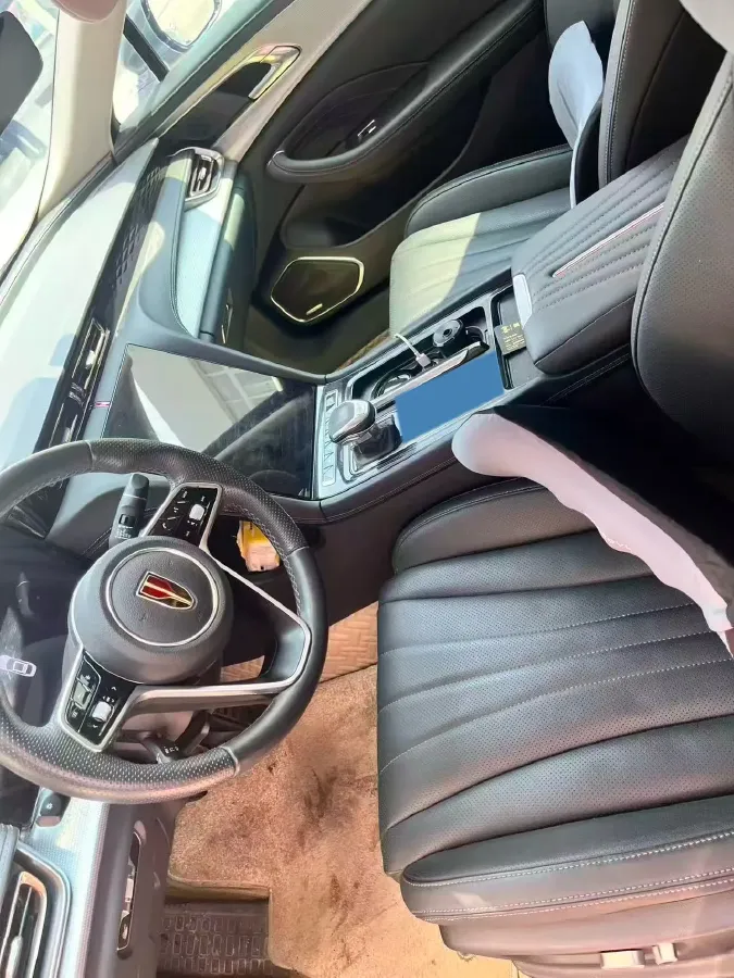 2023 HongQi H5 2.0T 224HP L4 8AT,autocango,china used car exporter,china ev exporter,chinese used car exporter,chinese used ev exporter