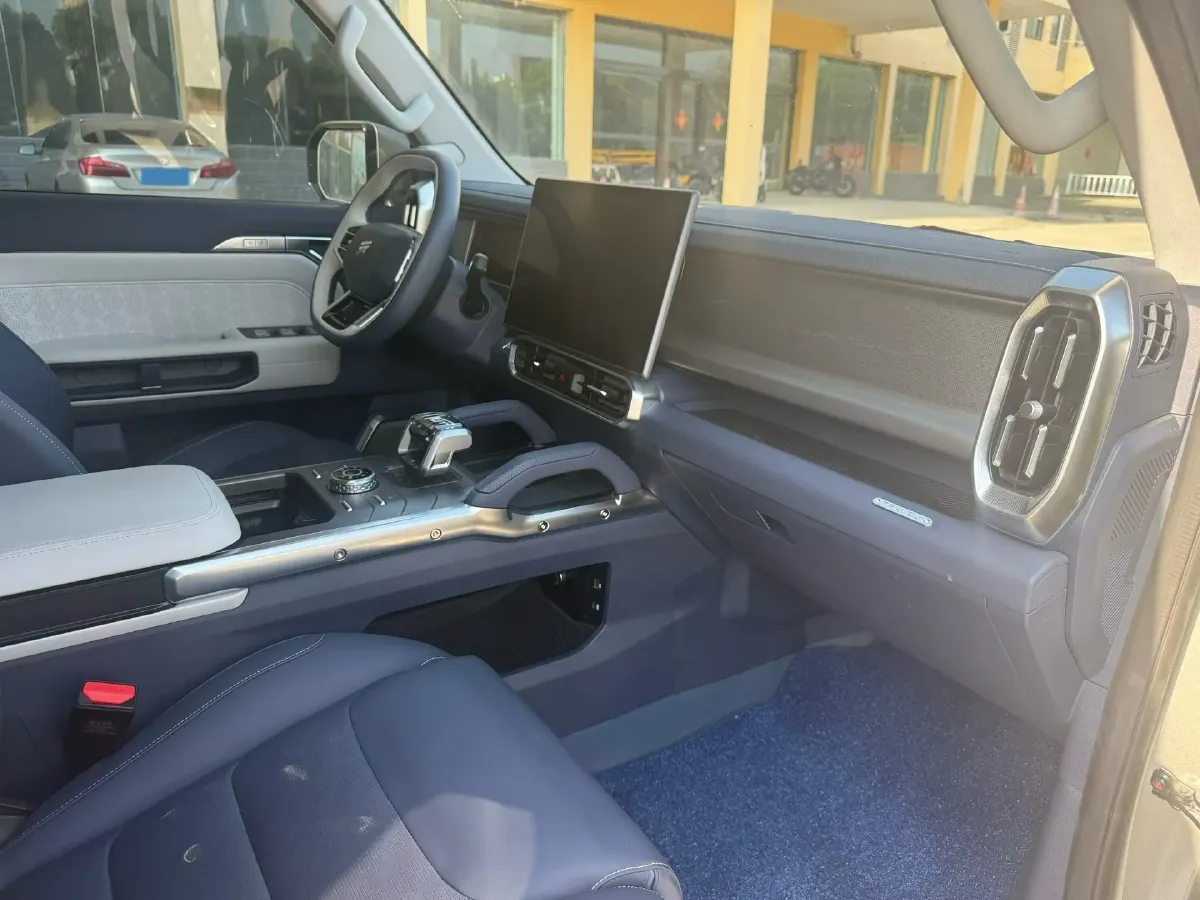 2024 Jetour ShanHai TravellerC-DM 1.5T 156HP L4 3DHT PHEV 26.7KWH,autocango,china used car exporter,china ev exporter,chinese used car exporter,chinese used ev exporter