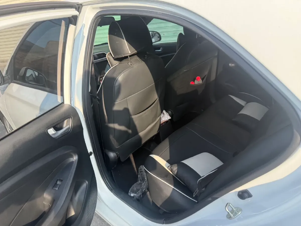 2017 Hyundai Reina 1.4L 95HP L4 4AT,autocango,china used car exporter,china ev exporter,chinese used car exporter,chinese used ev exporter