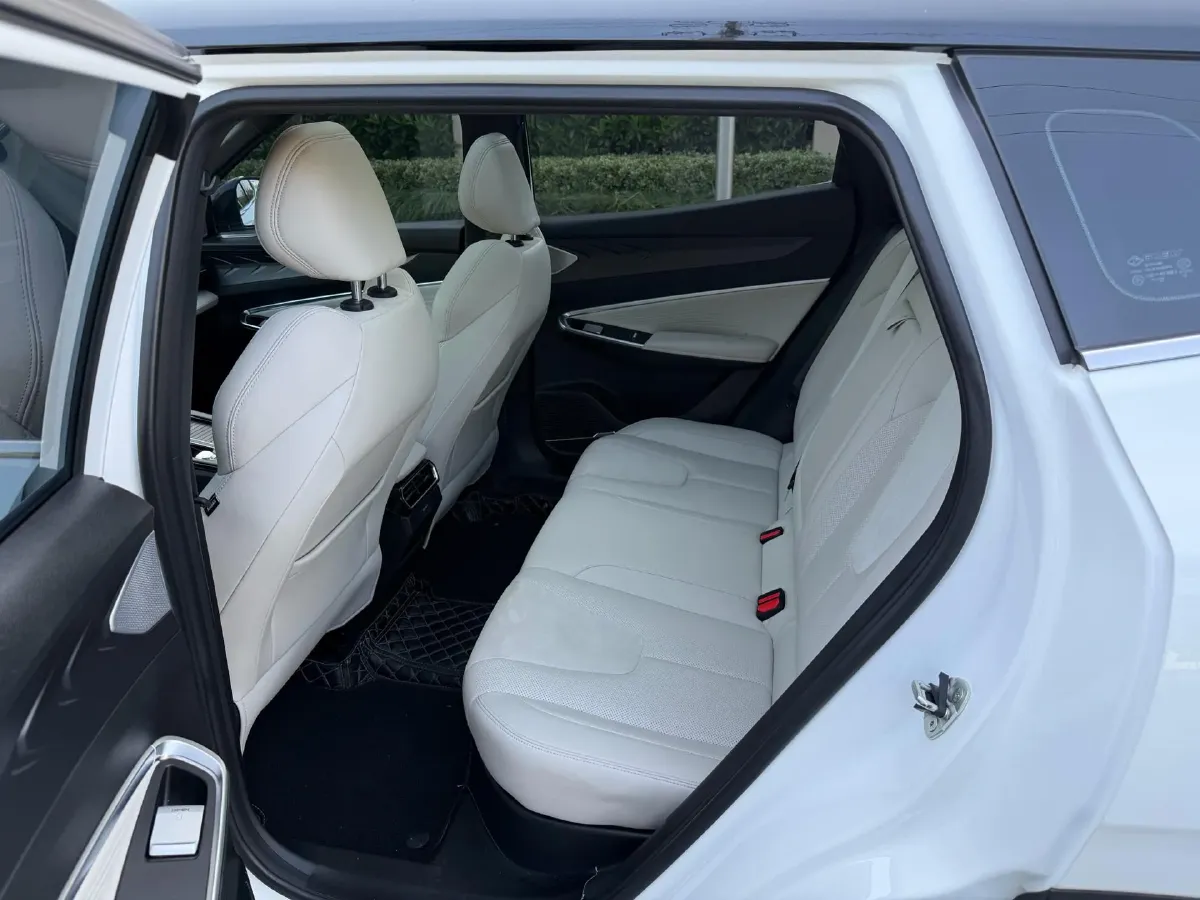 2023 Geely Azkarra 1.5T 181HP L4 7DCT,autocango,china used car exporter,china ev exporter,chinese used car exporter,chinese used ev exporter