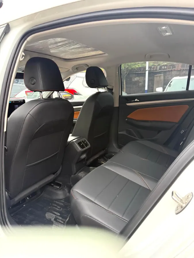 2025 Volkswagen Bora 1.2T 116HP L4 7DCT,autocango,china used car exporter,china ev exporter,chinese used car exporter,chinese used ev exporter