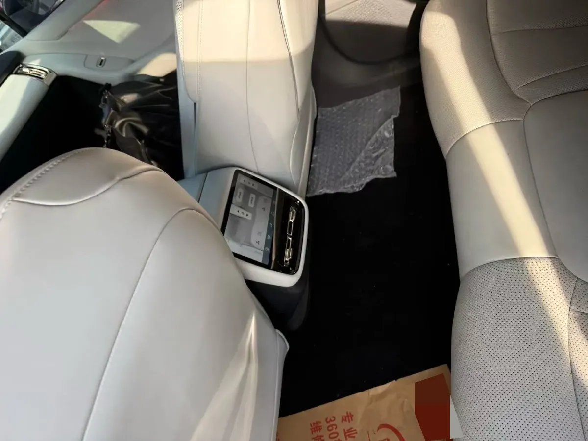 2024 Xpeng P7+ BEV 60.7KWH,autocango,china used car exporter,china ev exporter,chinese used car exporter,chinese used ev exporter