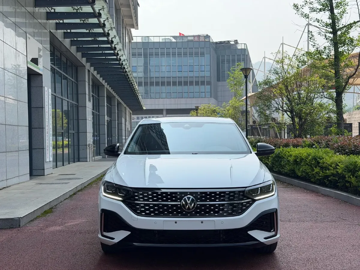 2024 Volkswagen Lavida 1.5T 160HP L4 7DCT,autocango,china used car exporter,china ev exporter,chinese used car exporter,chinese used ev exporter